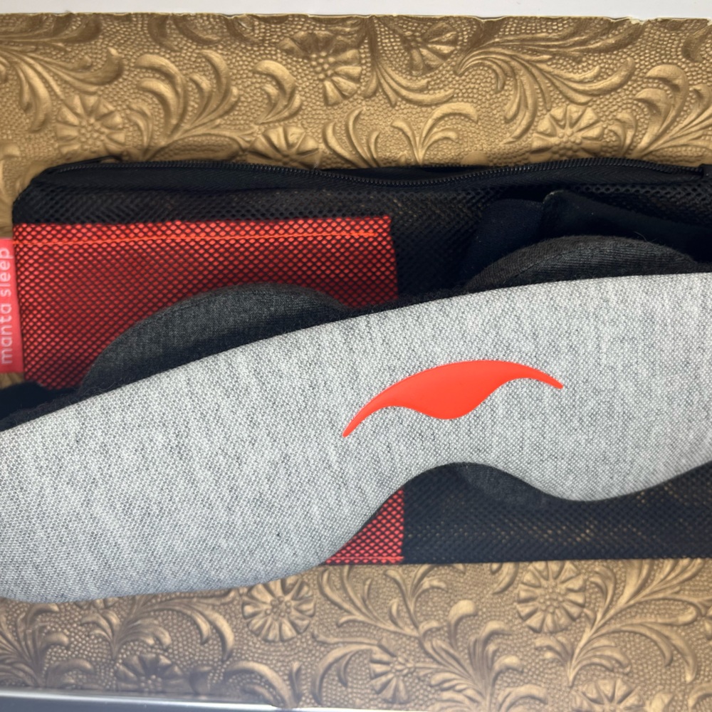 Manta Sleep mask new